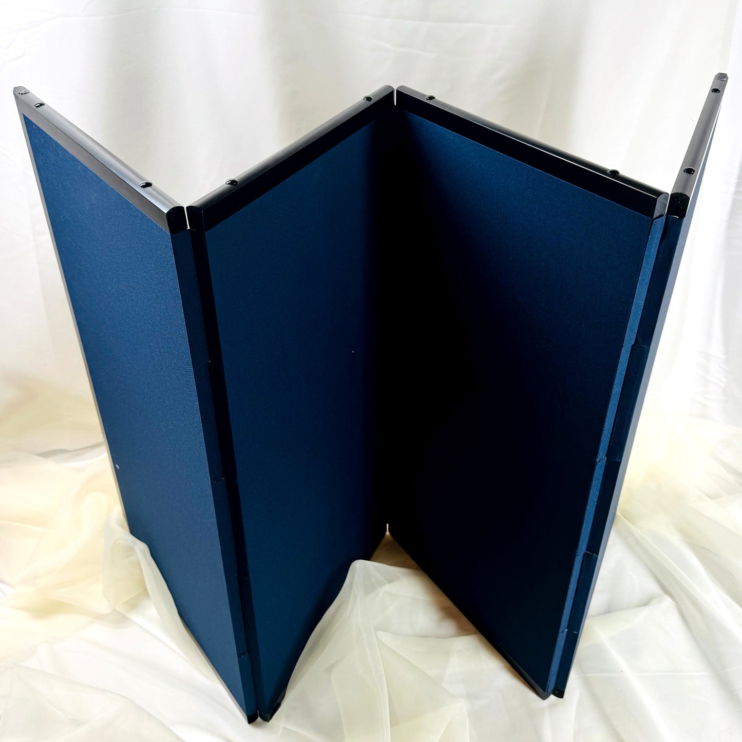 Traditional Japanese Folding Screen (Byōbu) – Phoenix Design, Gold Decoration