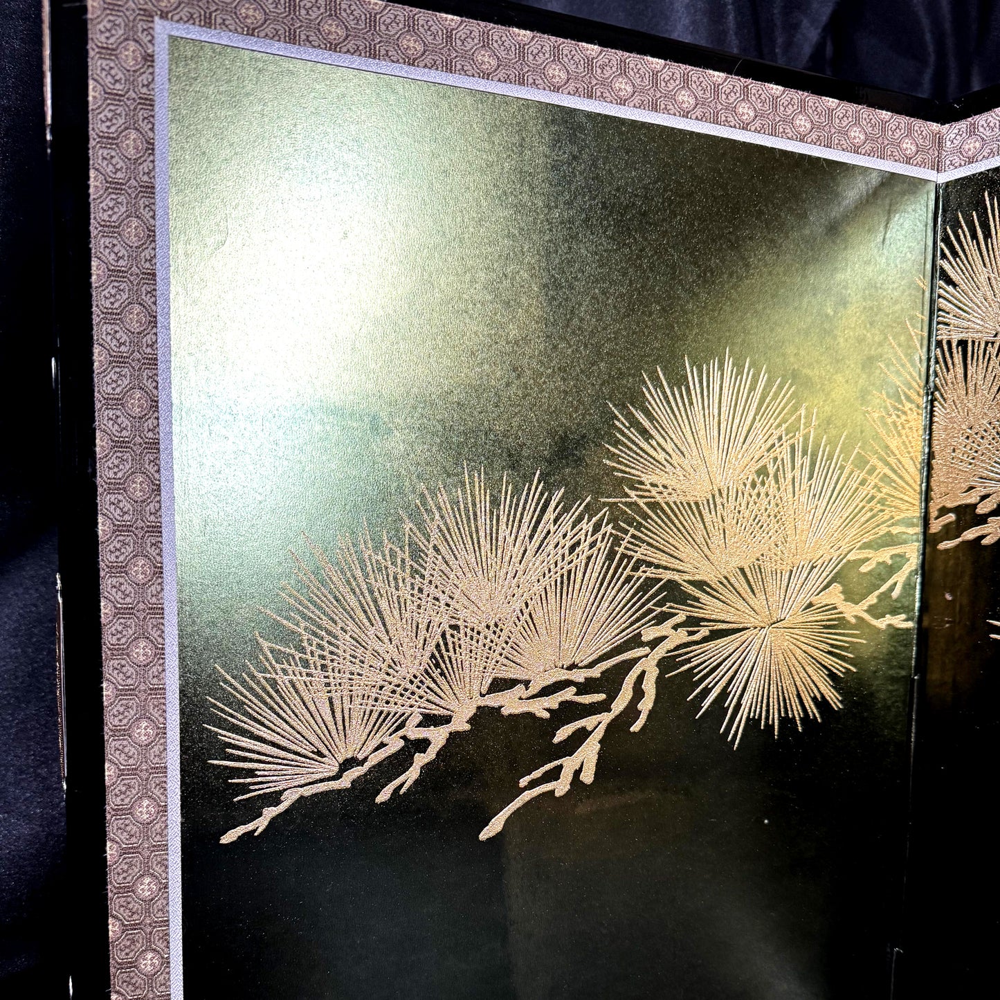 Gold Pine Folding Screen by Gahō Noguchi (2-panel Byōbu) 02