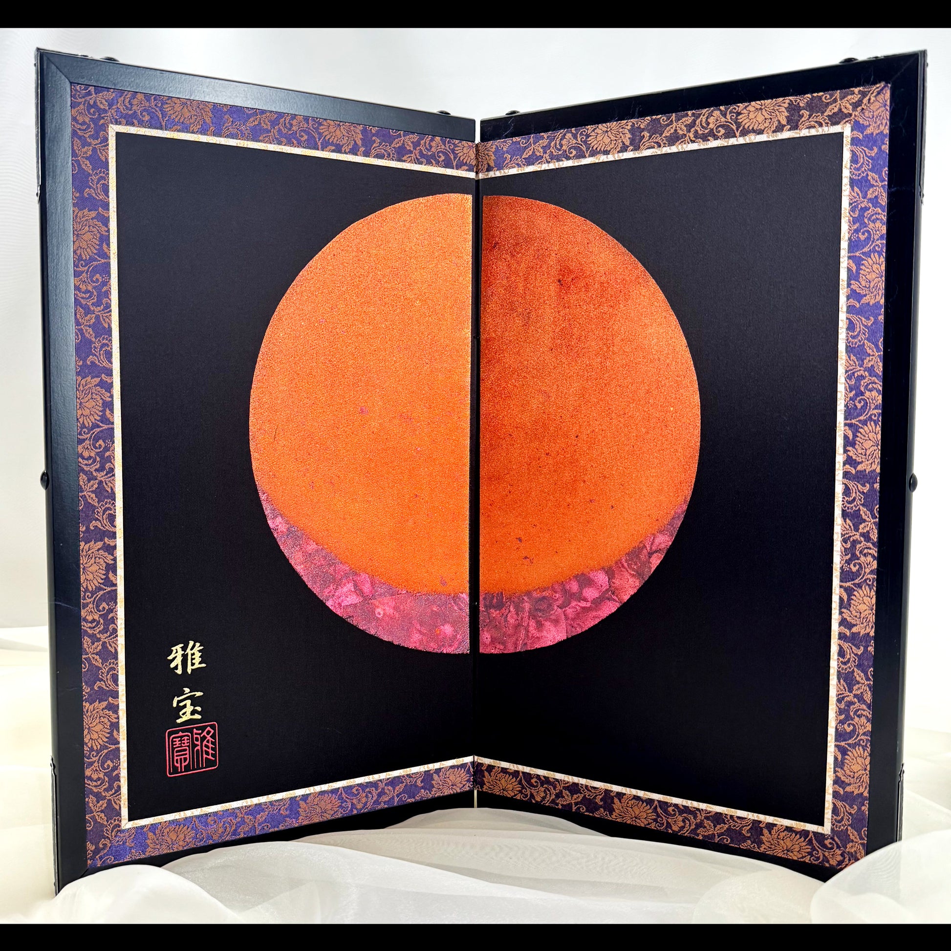 Japanese Folding Screen Byōbu | Red Moon Motif by Gahō 01