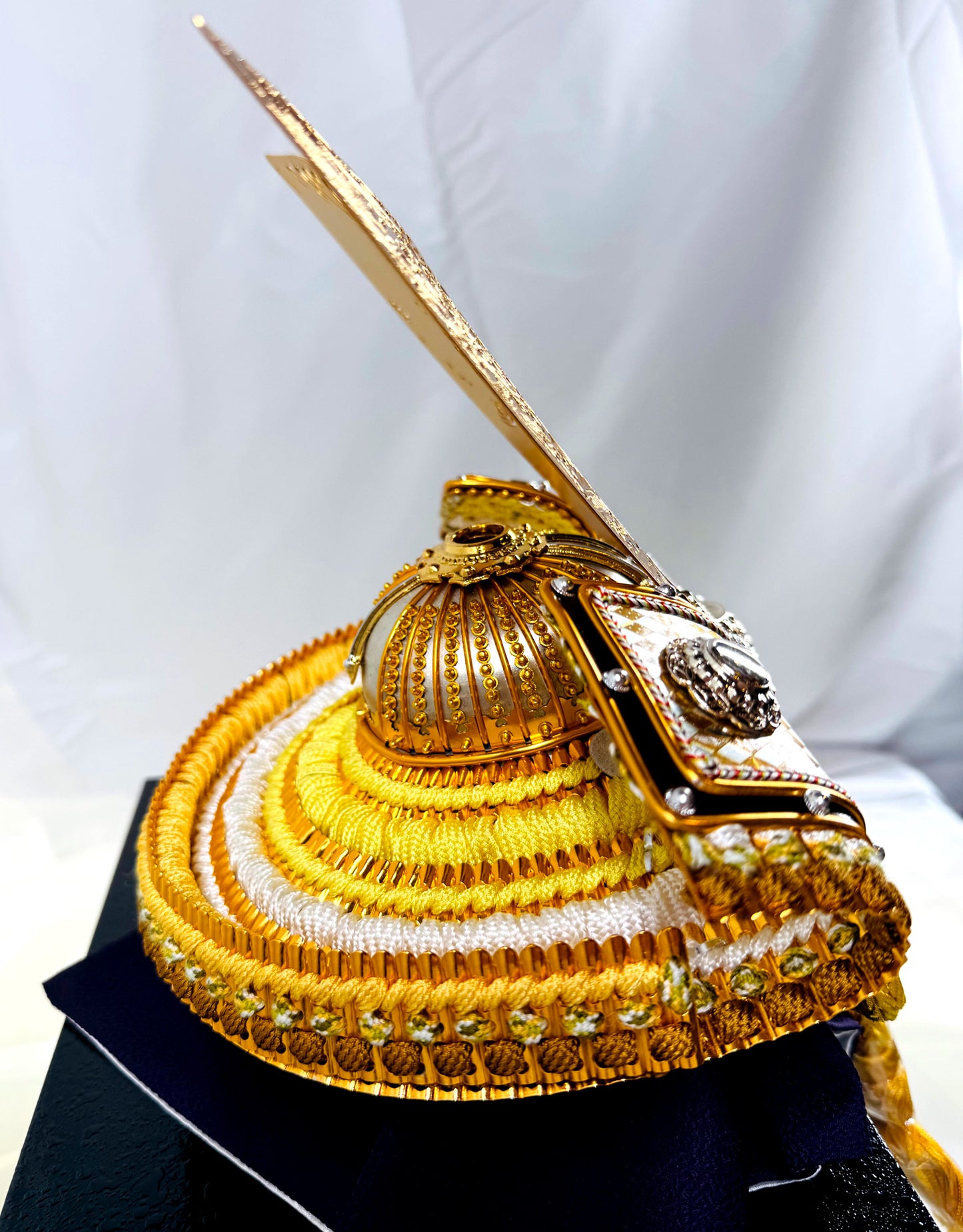 Luxury Samurai Kabuto Display – Golden Dragon Crest