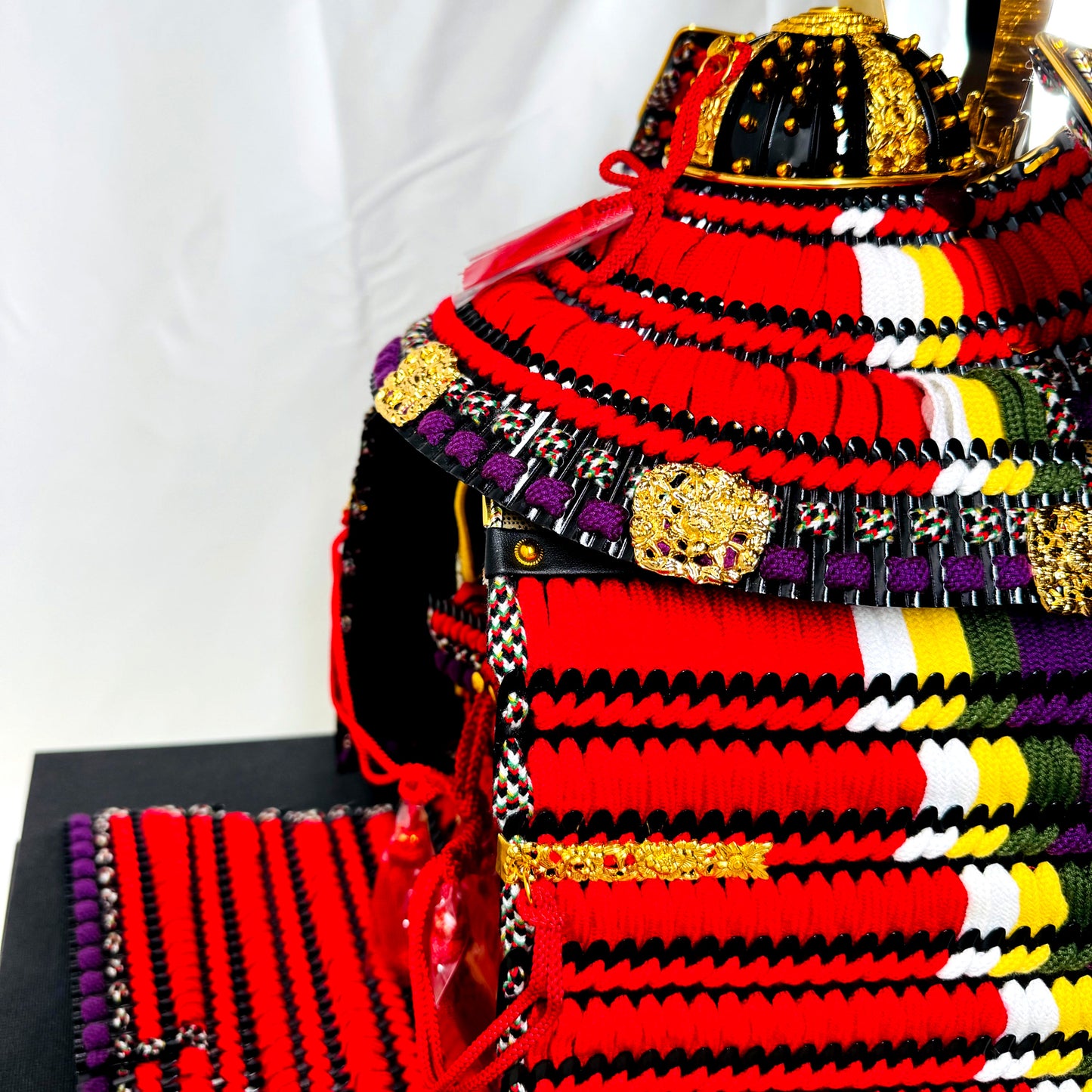 Samurai Armor Yoroi Display by Bushu Tensei | Special Edition with Storage Base 08