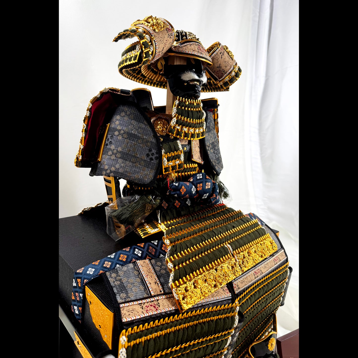 Samurai Armor Yoroi with Storage Base by Miyachu 03