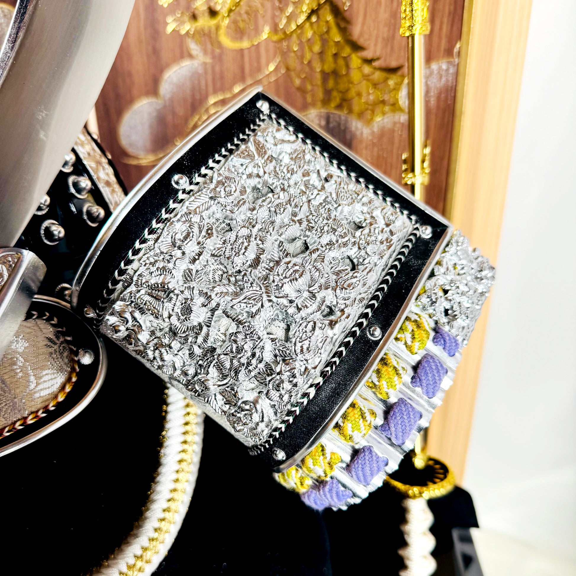 Samurai Kabuto Armor Set with Storage Base & Dragon Byōbu – Wearable Display by Miyachu 04