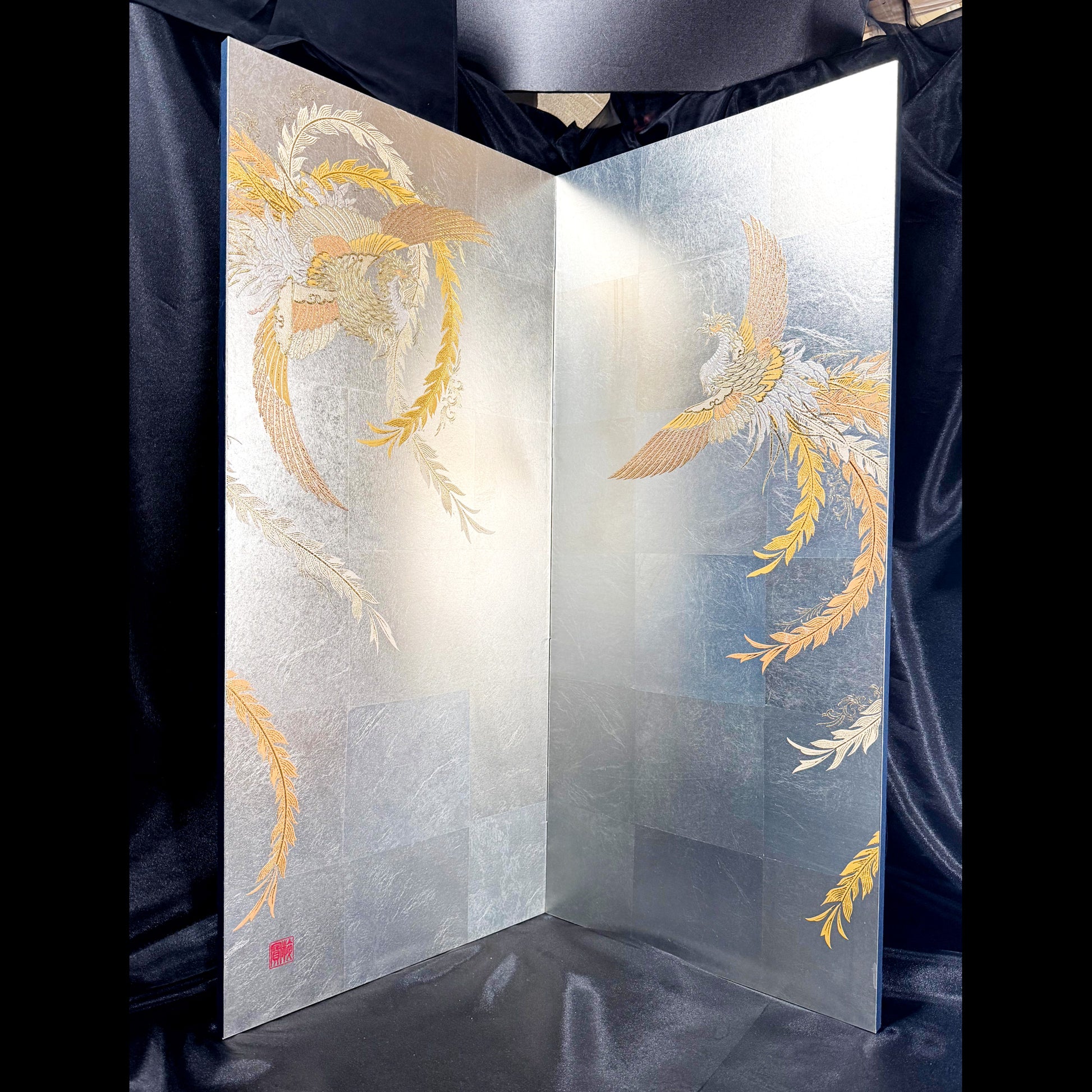 Silver Leaf Folding Screen with Phoenix Motif 01