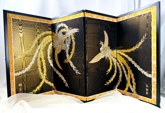 Traditional Japanese Folding Screen (Byōbu) – Phoenix Design, Gold Decoration