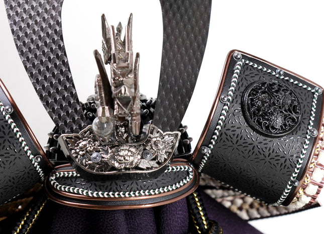 Black Dragon Kabuto Helmet – Modern Samurai Elegance 02