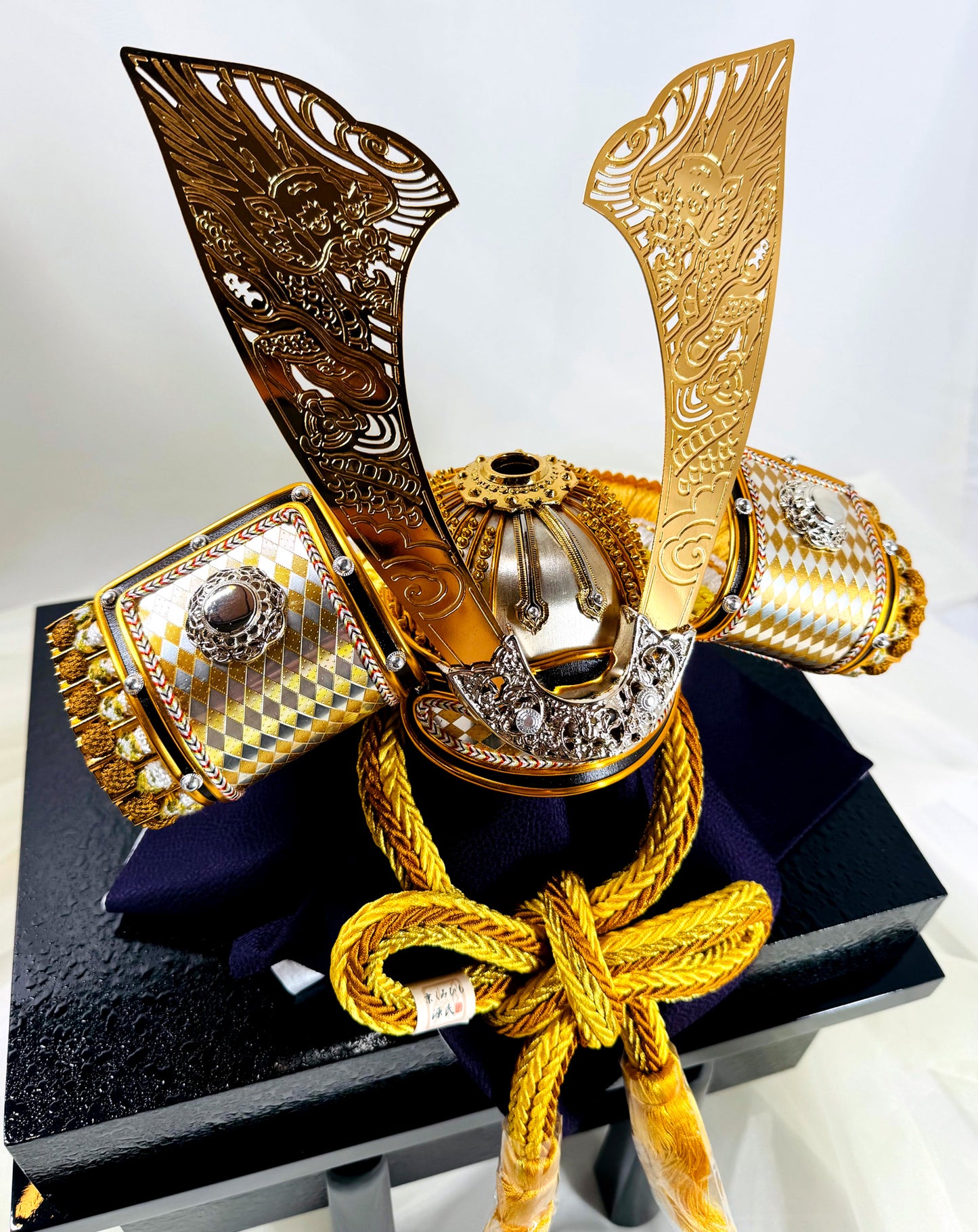 Luxury Samurai Kabuto Display – Golden Dragon Crest