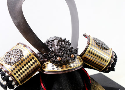 Kabuto (Helmet): Black and Gold Checkered Design