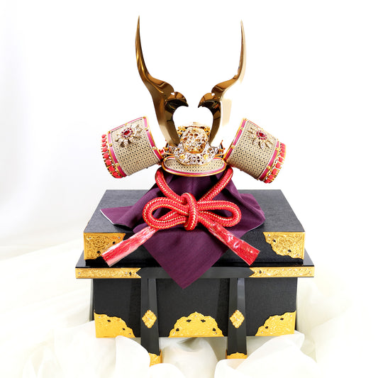 Kabuto (Helmet): Grand Gold Kuwagata and Ruby Ornamentation