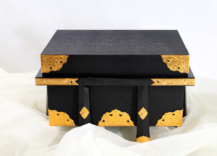 Kabuto (Helmet): Grand Gold Kuwagata and Ruby Ornamentation