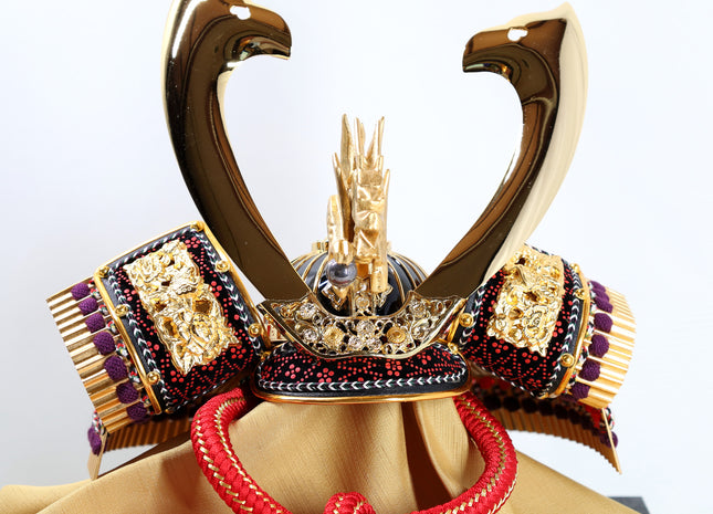 Miniature Kabuto (Helmet): Gold Dragon Ornamentation