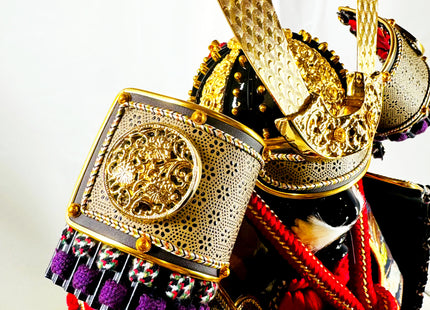 Samurai Armor Yoroi Display by Bushu Tensei | Special Edition with Storage Base 06