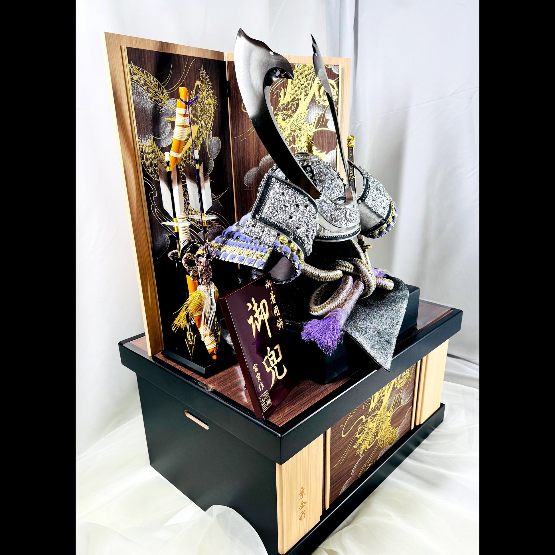 Samurai Kabuto Armor Set with Storage Base & Dragon Byōbu – Wearable Display by Miyachu 07