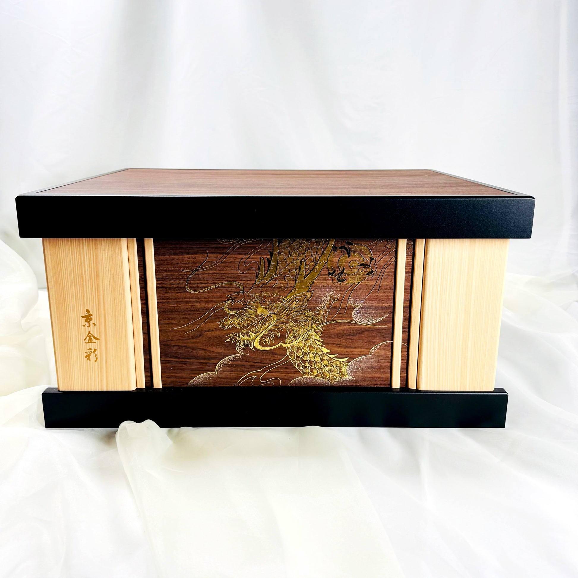 Samurai Kabuto Armor Set with Storage Base & Dragon Byōbu – Wearable Display by Miyachu 09