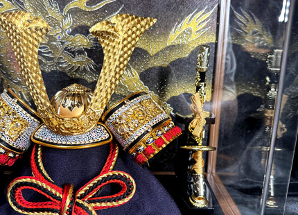 Samurai Kabuto Display – Gold Dragon Crest 04