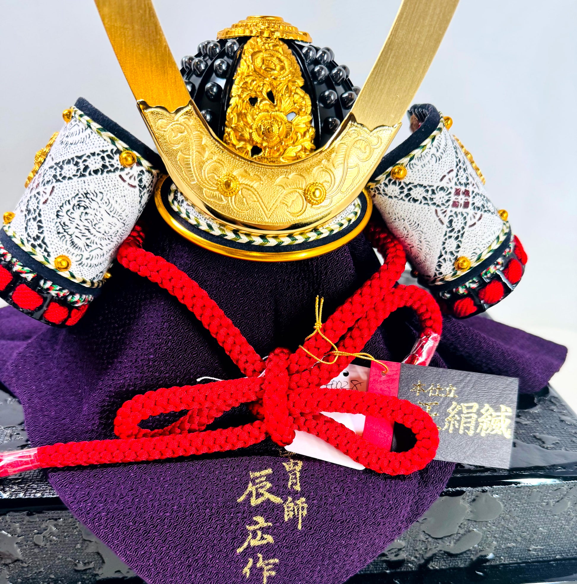 Samurai Kabuto Helmet Display by Master Artisan Tatsuhiro | With Lacquered Base 02