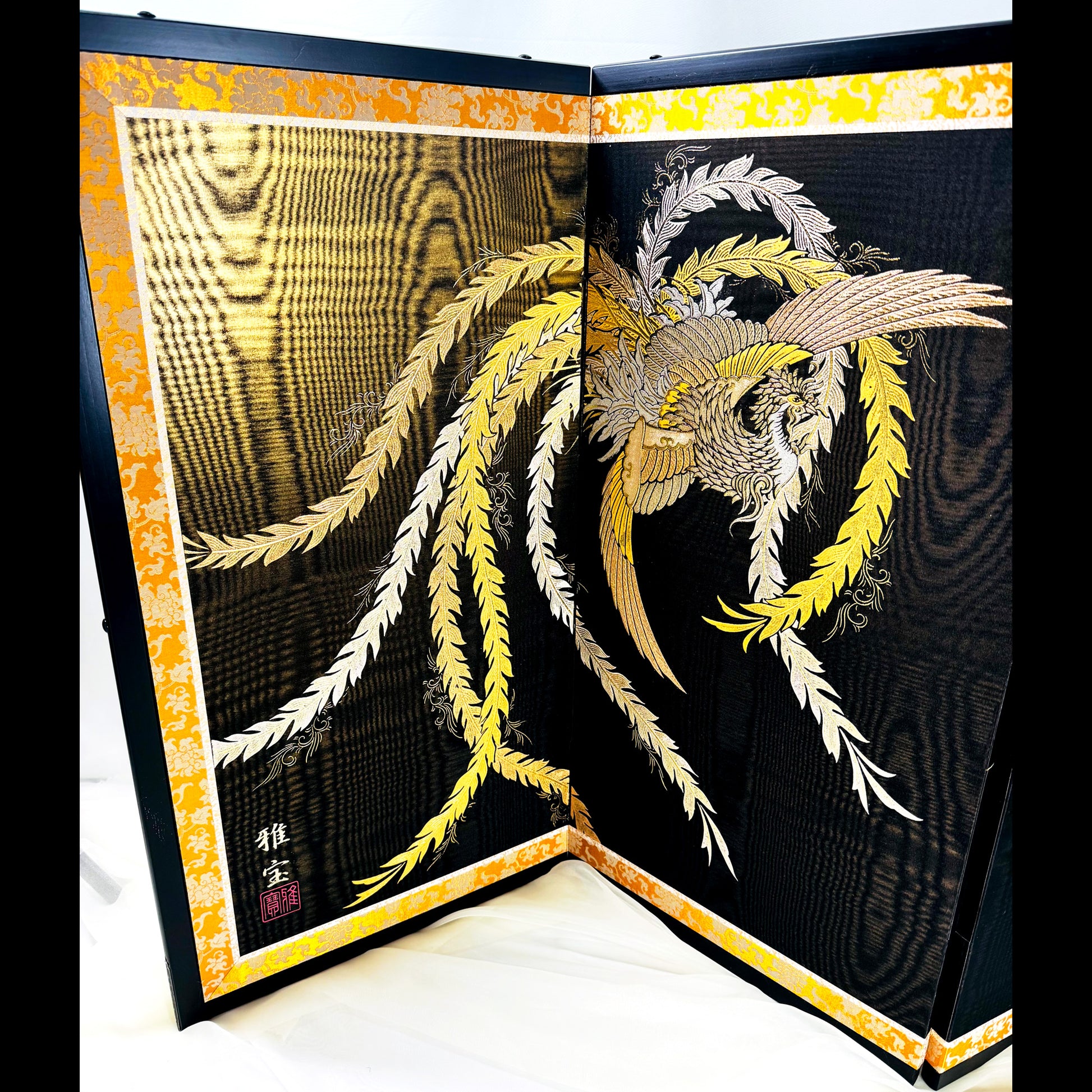 Traditional Japanese Folding Screen (Byōbu) – Phoenix Design, Gold Decoration　02