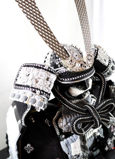 Ō-Yoroi Grand Armor by Miyachū: Silver and Black Edition